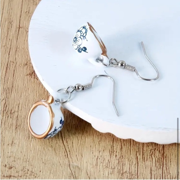Flower Teacup Dangle Earrings - Picture 3 of 6